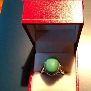 Ladies sterling silver turquoise ring